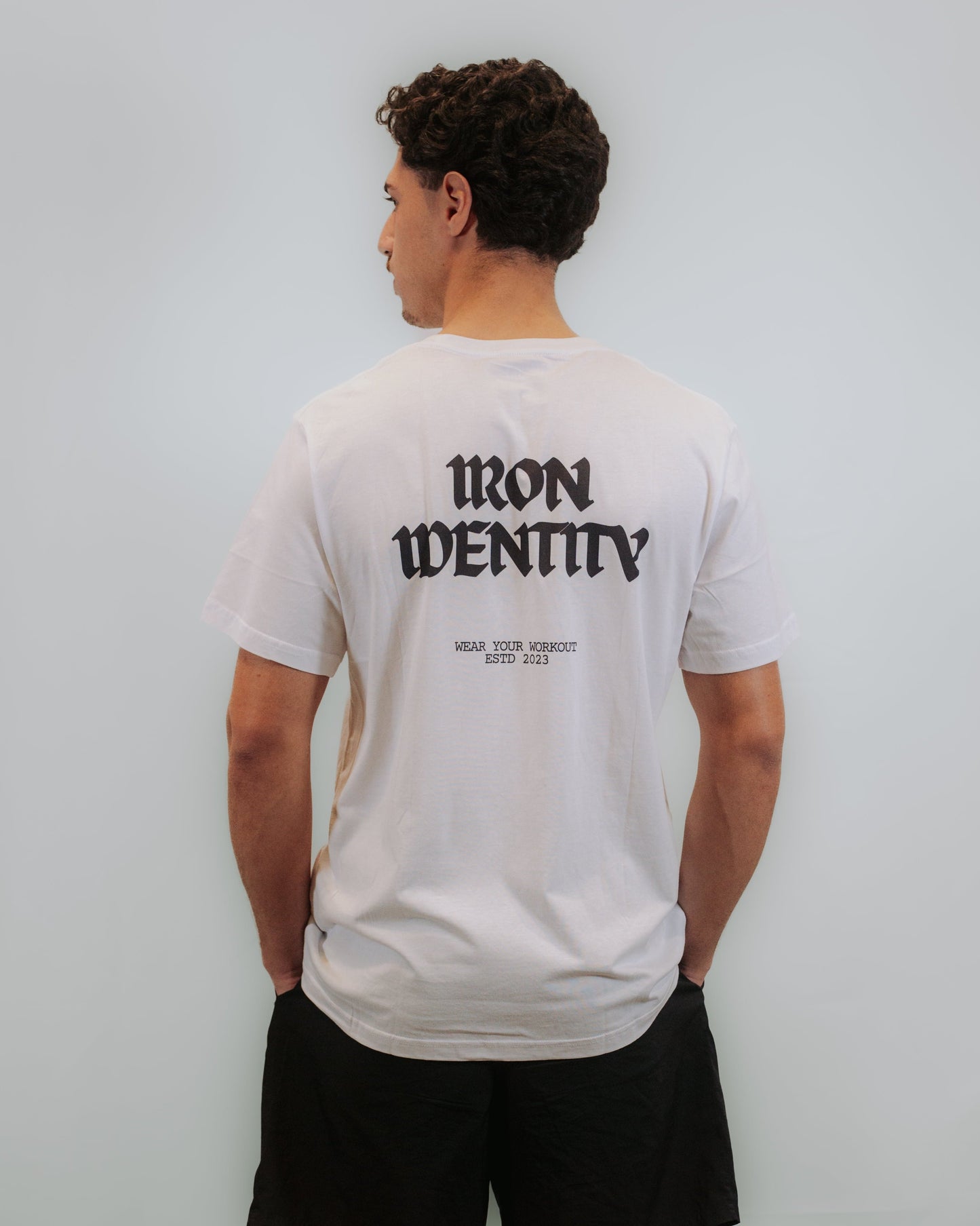 Weisses Gym Shirt